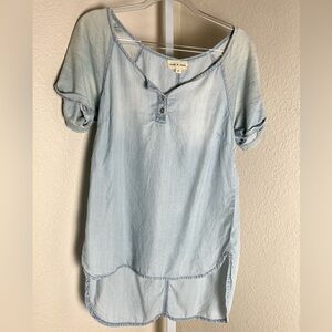 Cloth & Stone XS Light Sky Blue Chambray Blouse